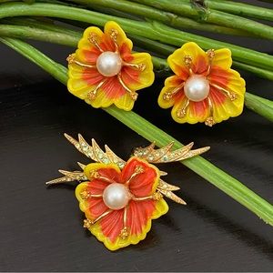 Vintage ORA Signed Orange Plastic Poppy Flower Faux Pearl Brooch & Earrings Set